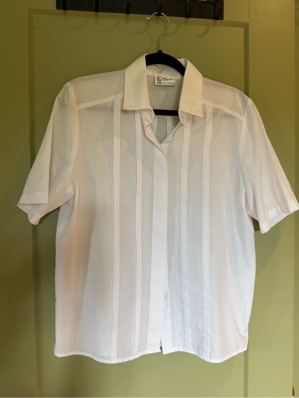 Vintage White Short-Sleeve Button-Up Shirt